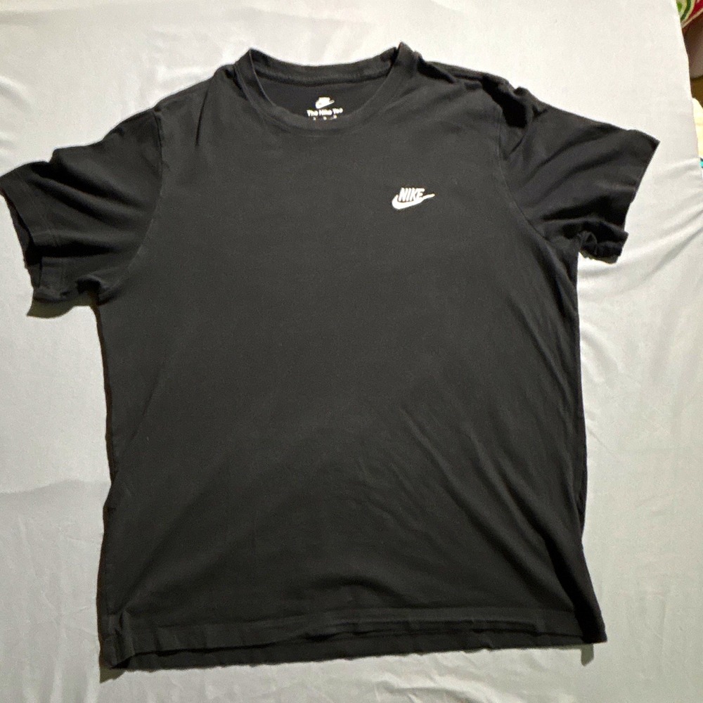 Nike Sportswear Futura Logo Embroidered Black T-Shirt Mens XL Short Sleeve Tee